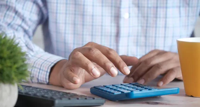 Stocks Vs Mutual Funds: What's The Difference?